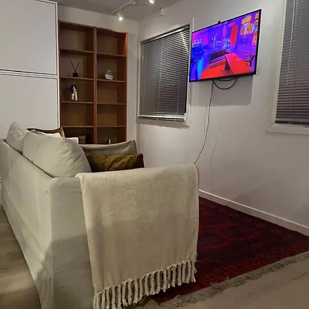 For Rent 3*
