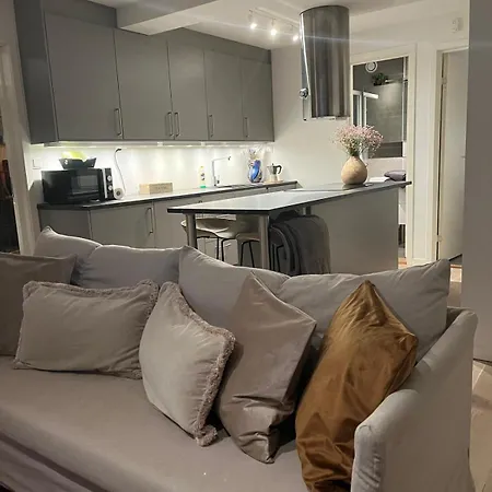 Guest house For Rent